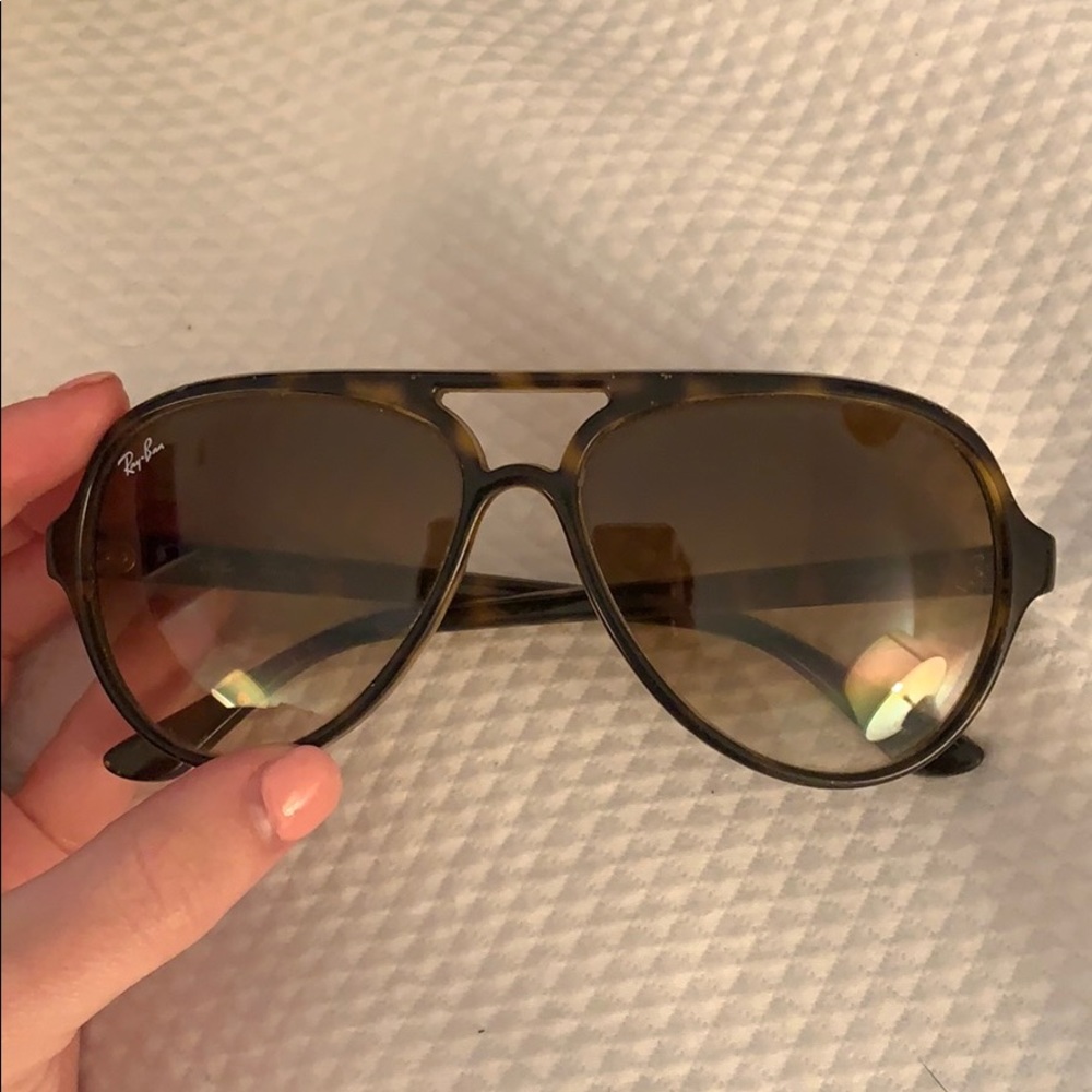 Ray Ban CATS 5000